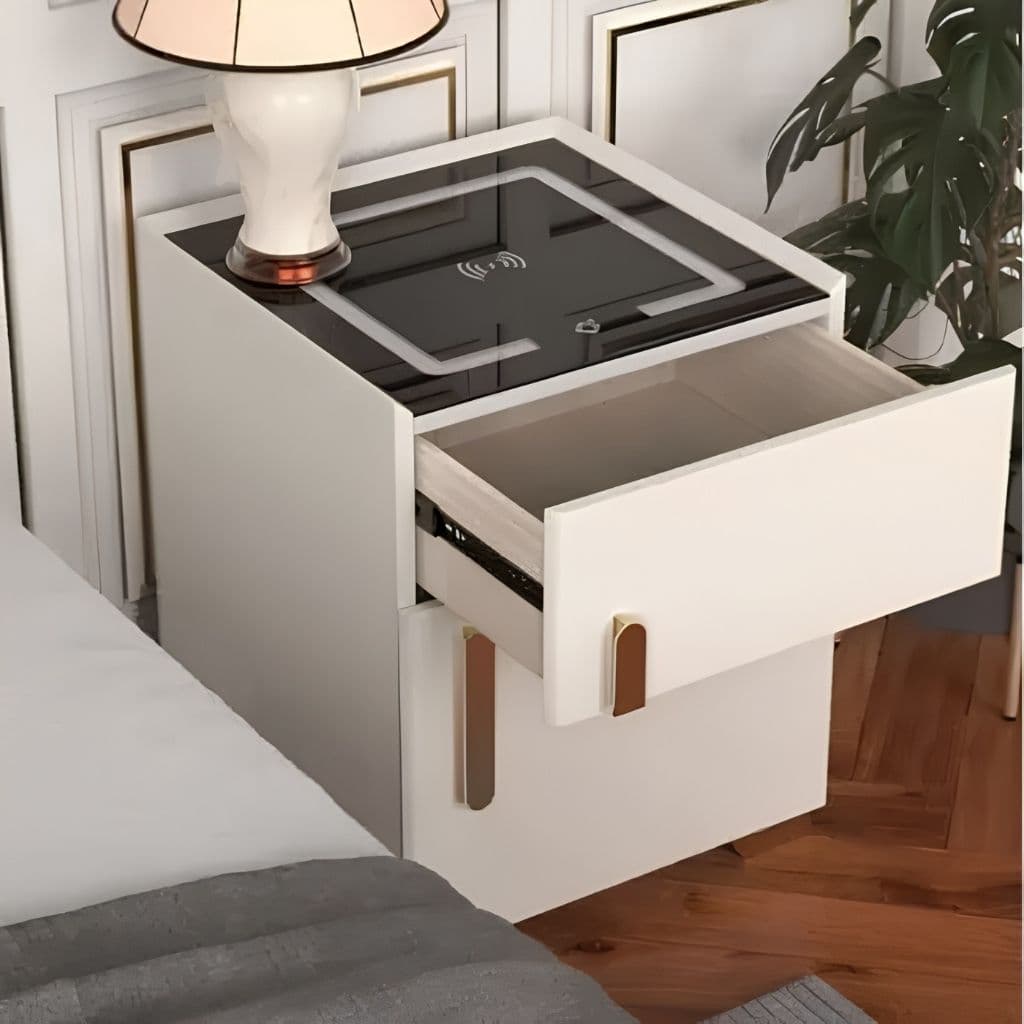 Design minimaliste avec accents dorés